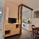 Studio Rue Vaugirard - 2 Adults